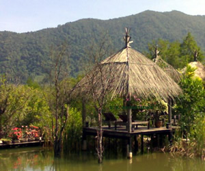 Salak Phet Village