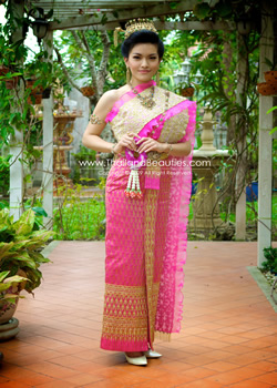 Thai Chakkrabhat Dress